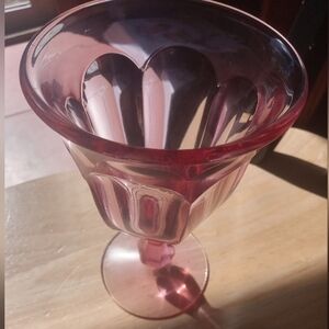Vintage Indiana wine glass goblet in rose 8oz